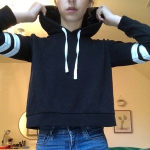 cropped black hoodie